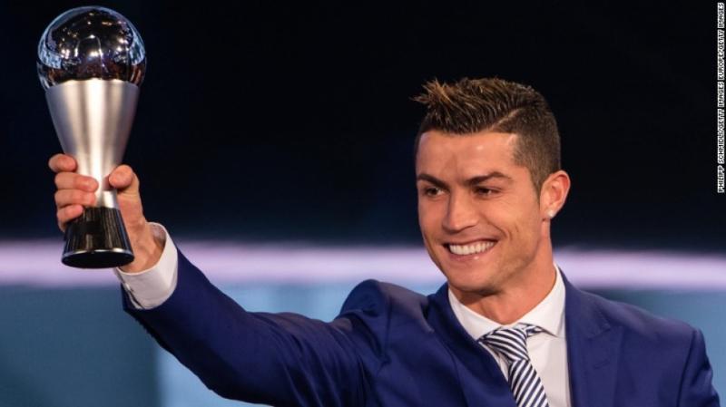 Cristiano Ronaldo không chỉ nổi tiếng với tài năng mà còn là một trong những cầu thủ đẹp trai nhất thế giới