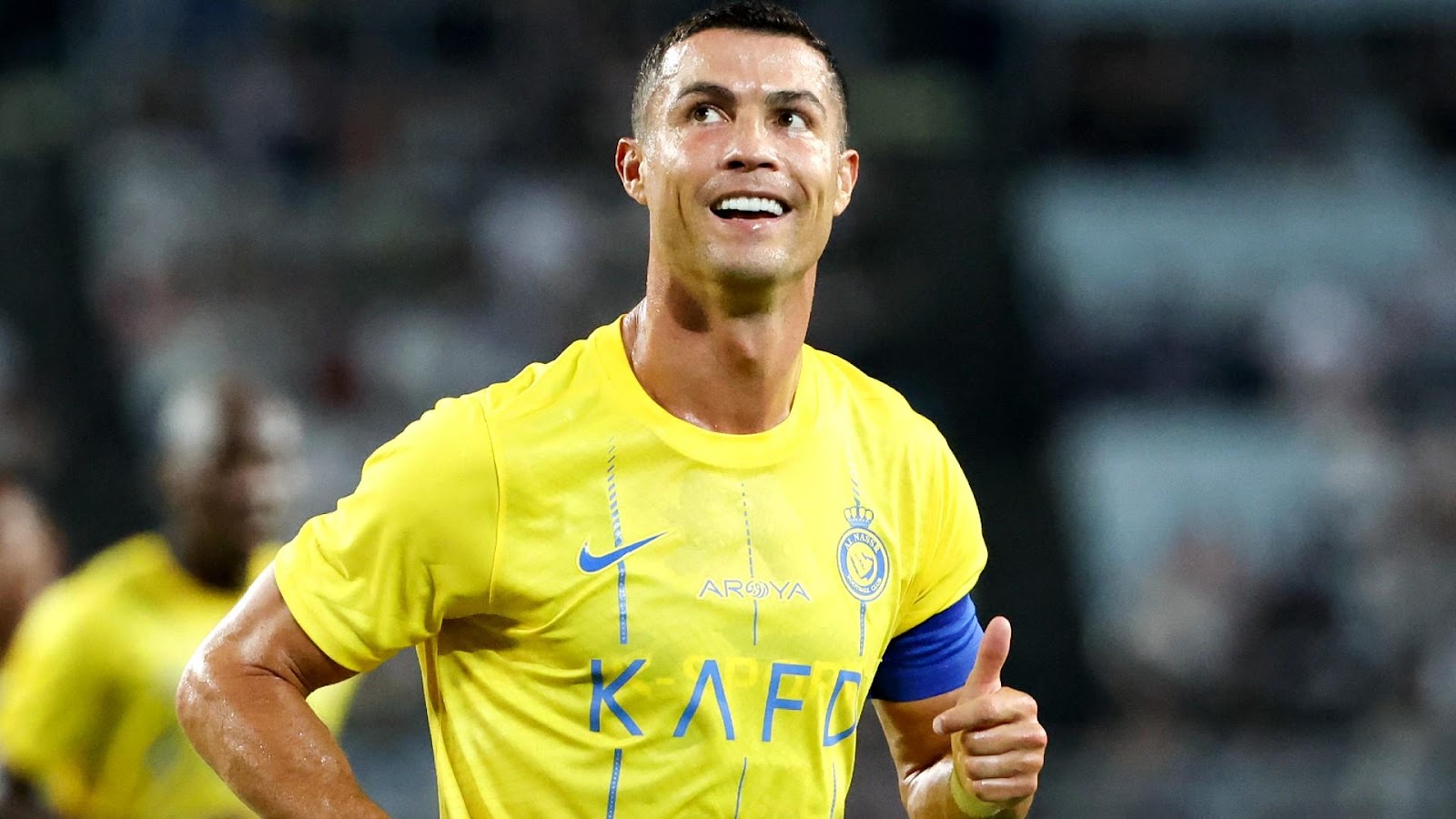 Ronaldo dù sang tuổi xế chiều vẫn đam mê bóng đá cháy bỏng